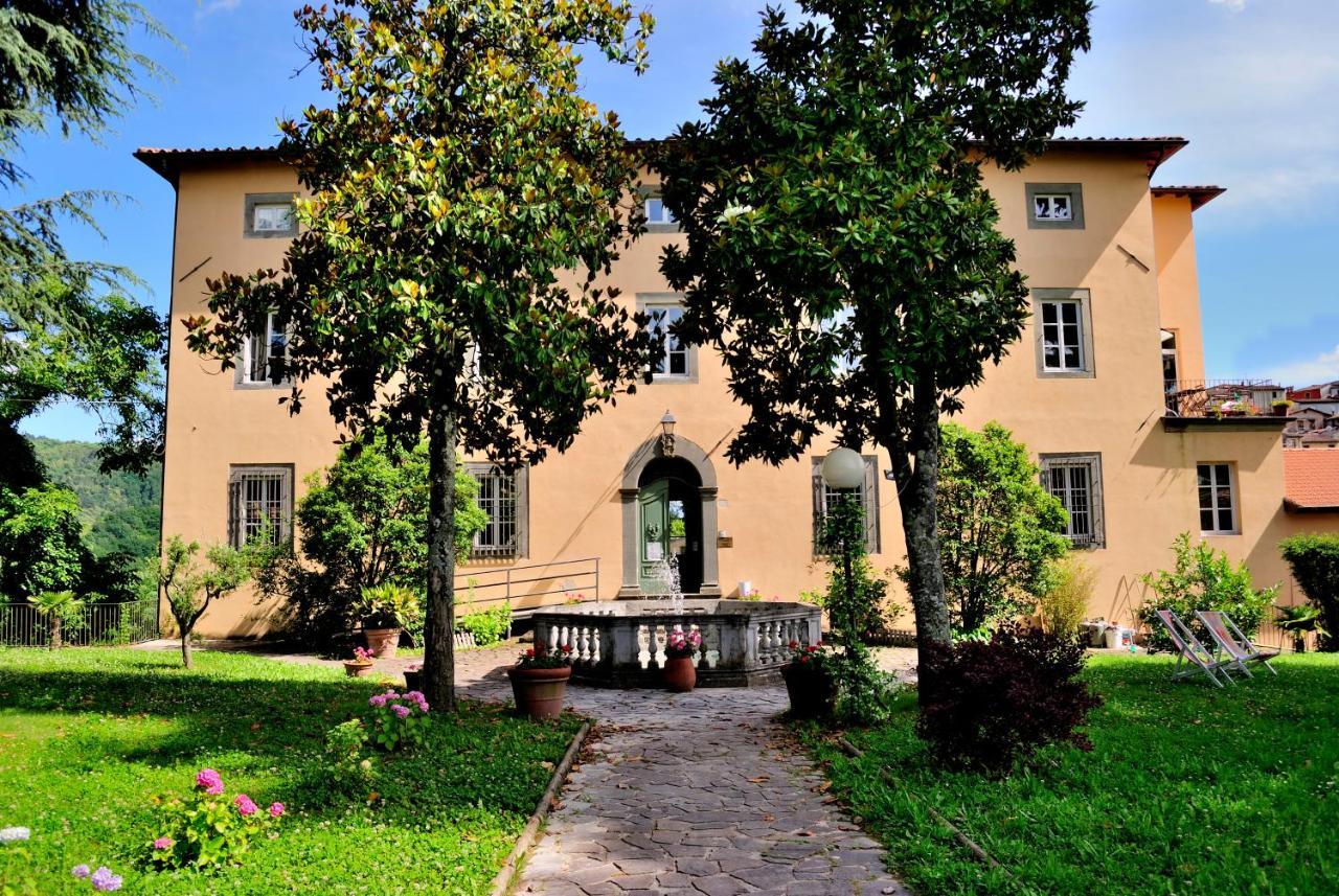 Villa Gherardi - B&B E Hostel Barga Exterior photo